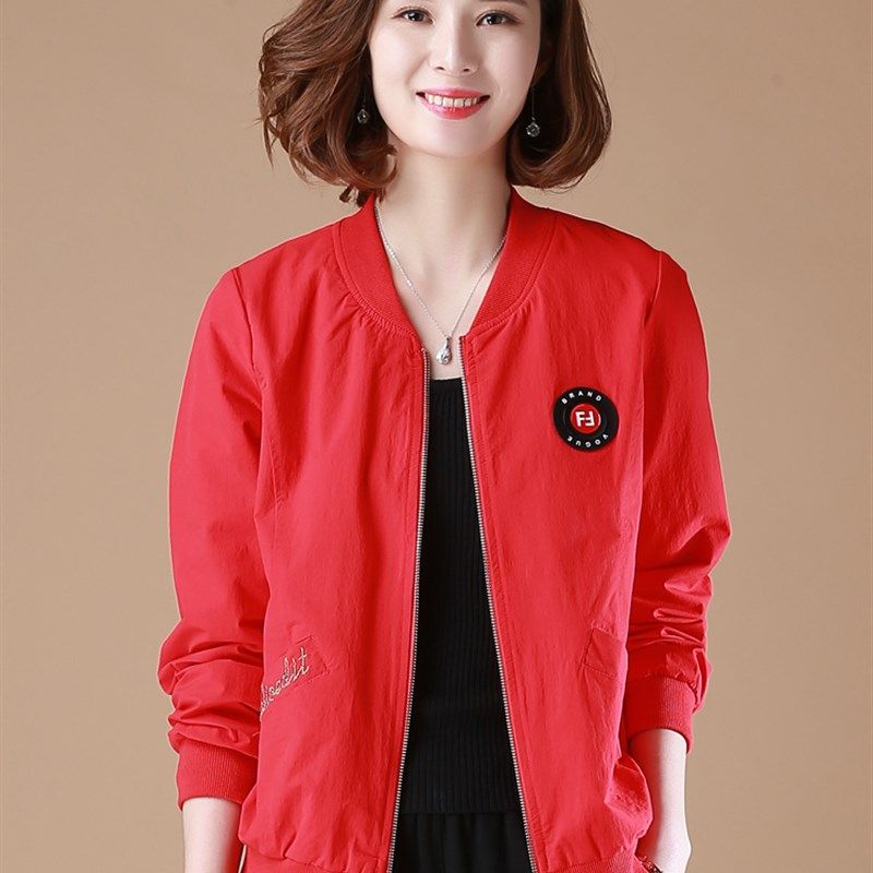 雪中花四五十岁妈妈春装外u套薄款中老年女装春秋棒球服风衣短款