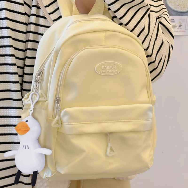 2024新款女生大学生书包女士时尚休闲小型超轻便旅行旅游双肩背包