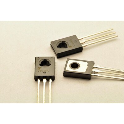 C106MG C106M C106 单向可控硅 600V/4A/0.5W TO-126