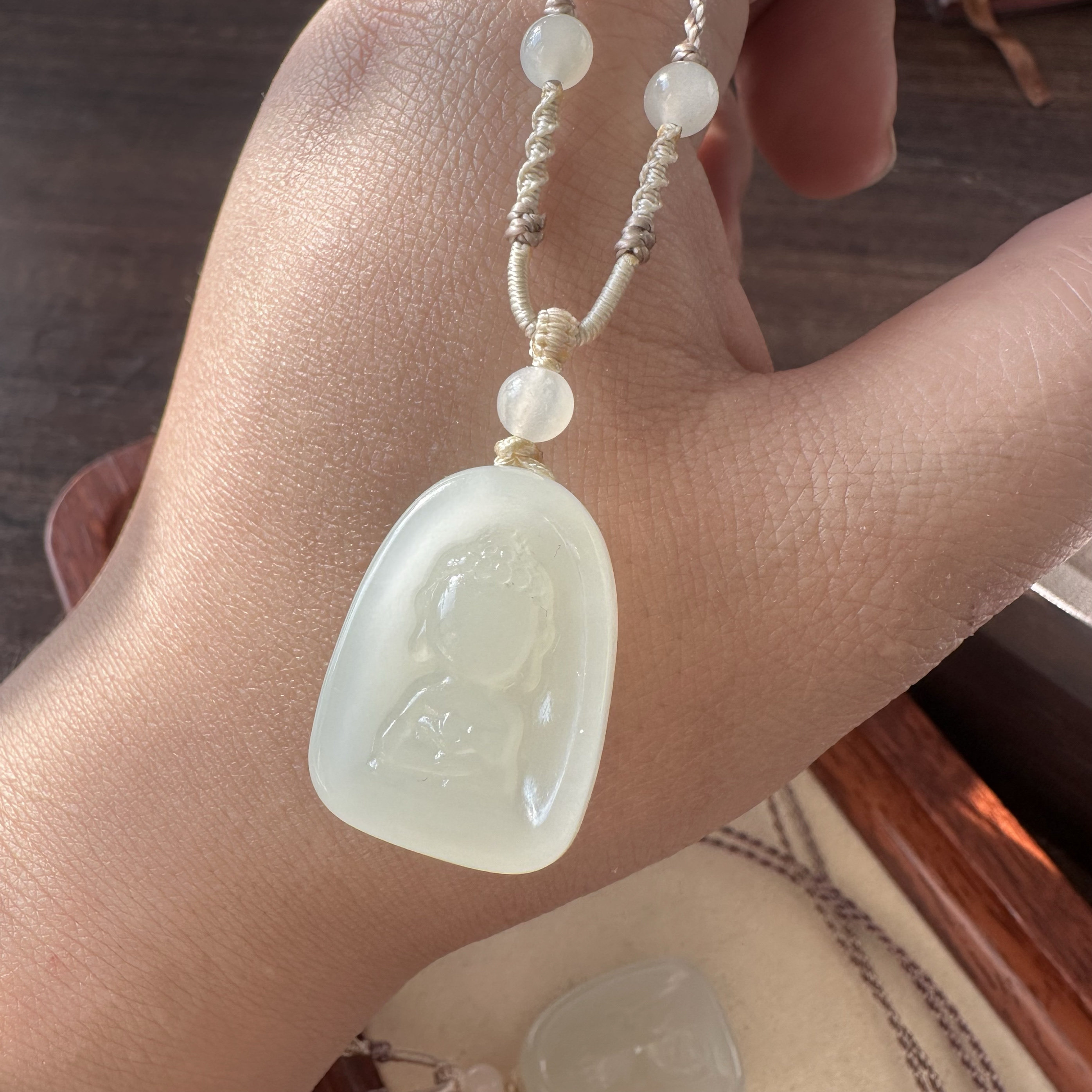 和田玉浅晴白无相佛吊坠手工双面雕刻佛手编项链绳17.6&times;24.6&times;11