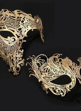 Topeng Logam Tengkorak Emas Hitam Halloween Berlian Imitasi