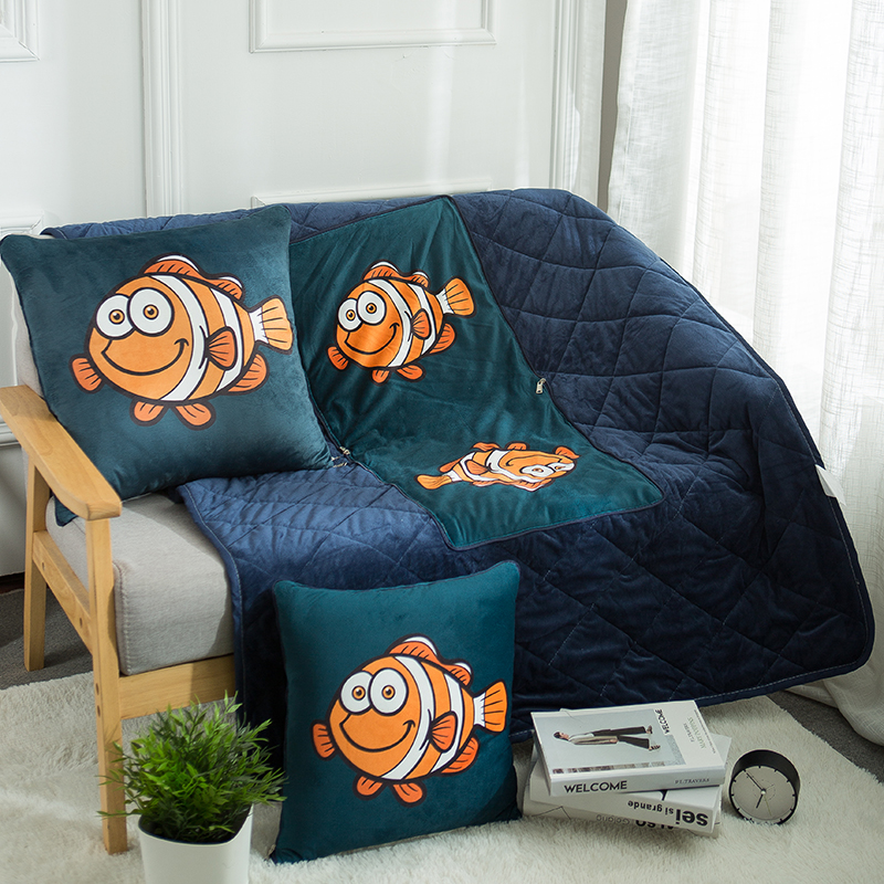 冬季加厚抱枕被子两用珊瑚绒毛毯办公室靠垫沙发汽车折叠午睡枕头