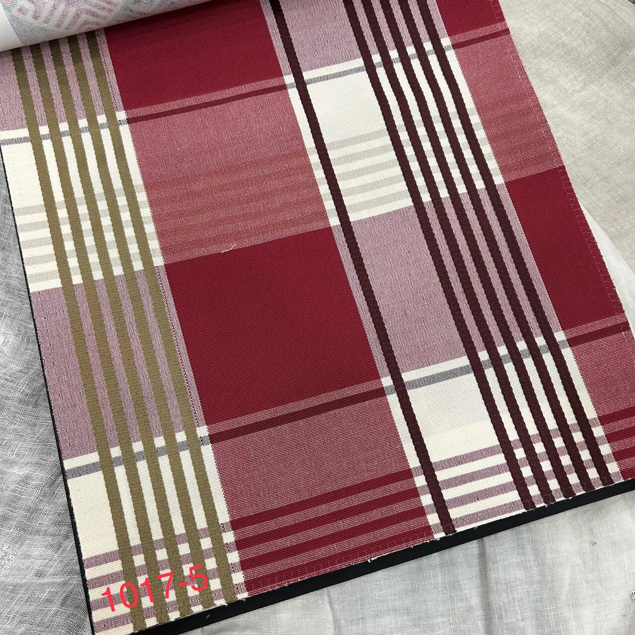 红绿条纹格子提花棉窗帘布