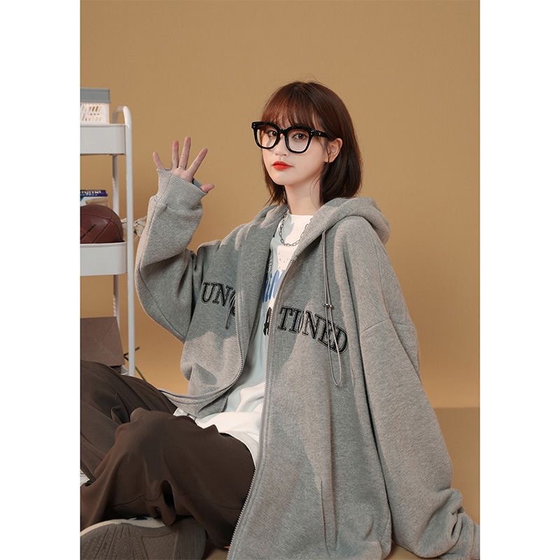 连帽外套女2025年新款宽松韩版盐系棒球服炸街春秋薄款潮牌开衫