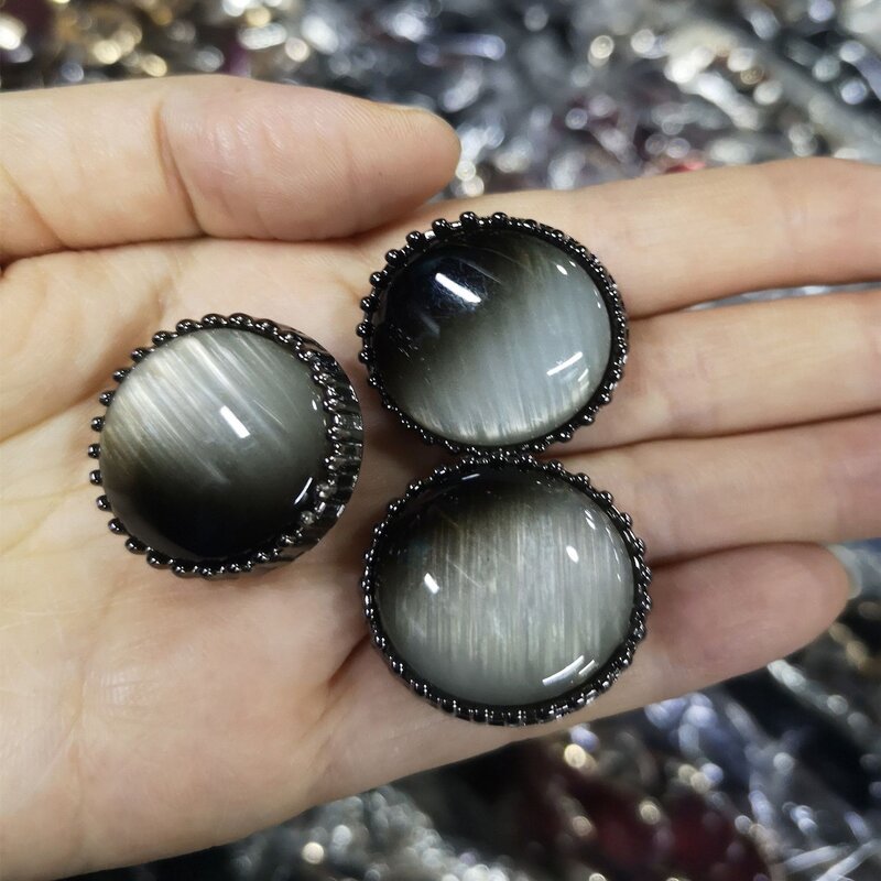 圆形猫眼手缝纽扣 大衣毛衣风衣百搭袖领衣服装饰辅料