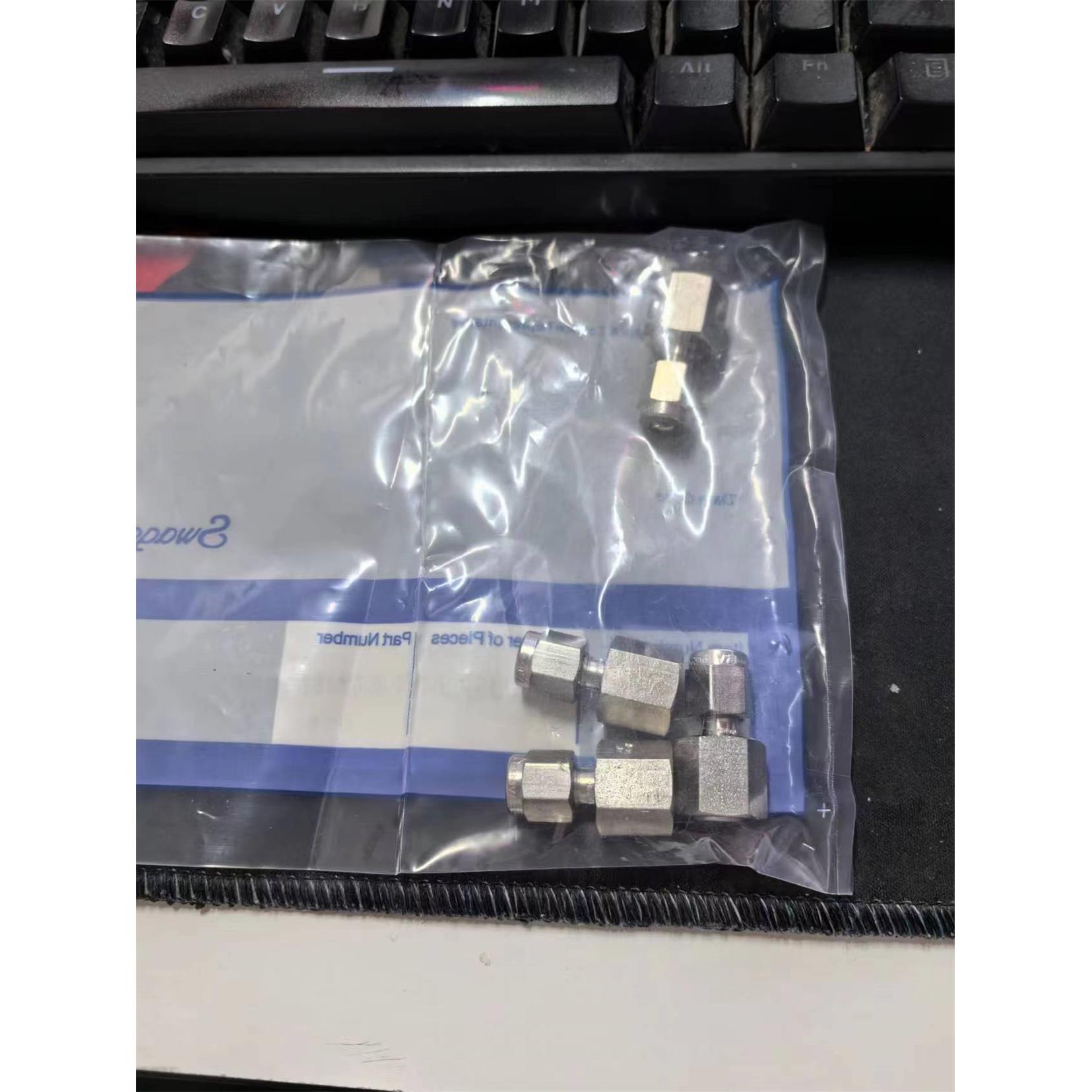 美国世伟洛克Swagelok SS-200-7-2RT 1/8 in. 卡套管1/8转内螺纹