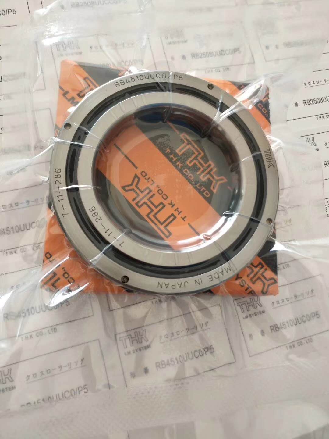 日本THK进口回转轴承XRU9025 RU148UU CC0 P5机械手 转盘交叉滚子