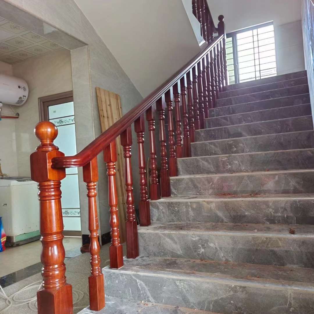 别墅复式房实木楼梯扶手楼梯立柱楼梯踏板颜色款式可选