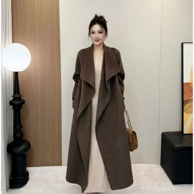 2025新款翻领长款秋冬羊