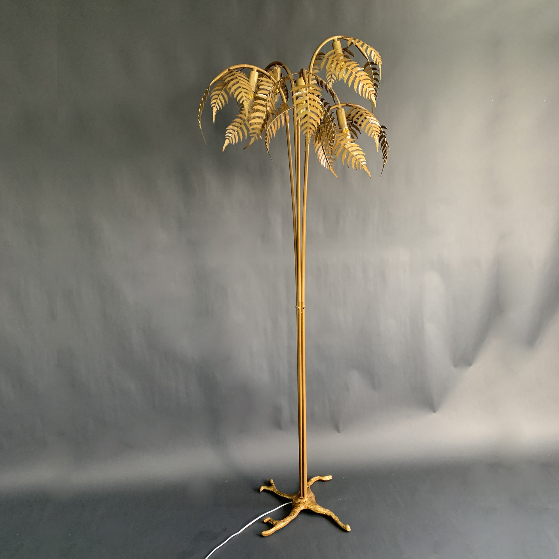 美式灯具复古铁艺植物树叶落地灯软装设计别墅样板房酒店个性地灯
