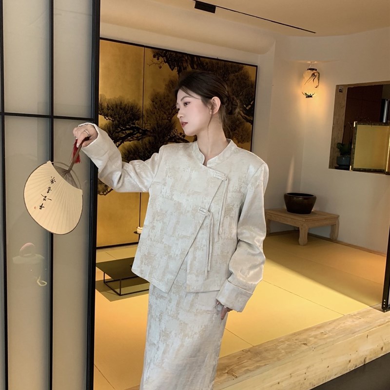 杏色新中式两件套装女春季高级感D黑色提花国风上衣高腰半身裙子