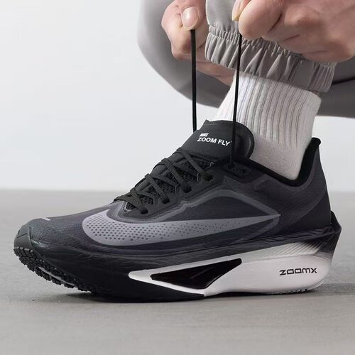 Nike Zoom Fly 6 碳板 缓震回弹防滑轻便透气运动跑鞋 FN8454-001