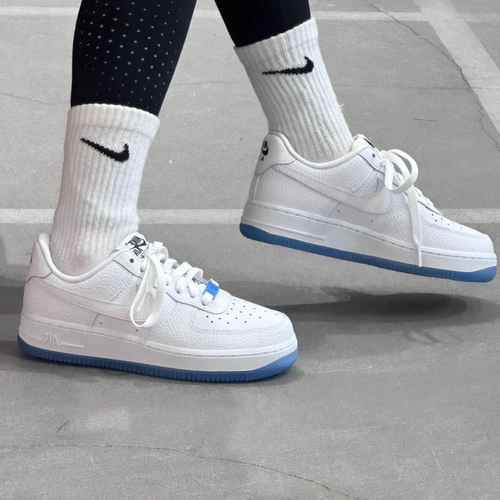 Nike Air Force 1 空军一号 舒适轻便防滑耐磨休闲板鞋DA8301-101