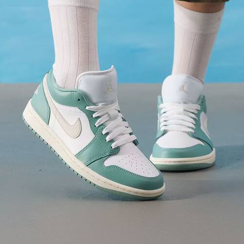 AIR JORDAN 1 AJ1 低帮白绿色防滑耐磨舒适复古篮球鞋 DC0774-138