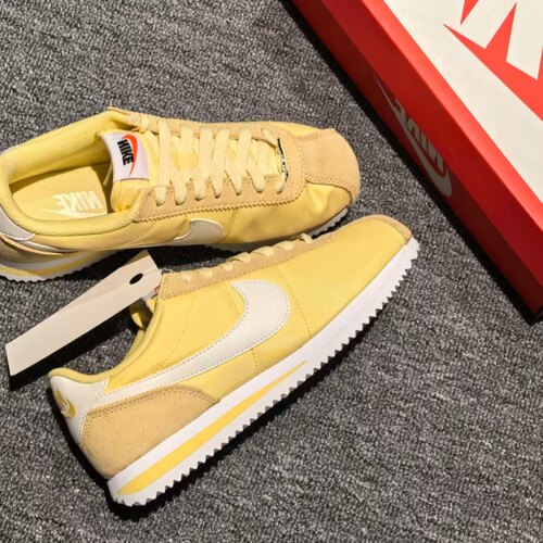 Nike/耐克 Cortez Textile 低帮黄色耐磨舒适休闲鞋 DZ2795-703