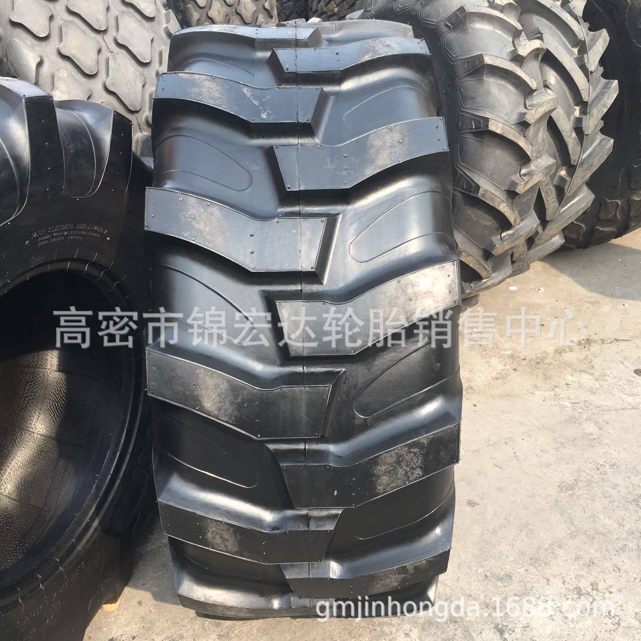 两头忙19.5/17.5L/21L-24轮胎工程16.9-2812.5/80-18轮胎