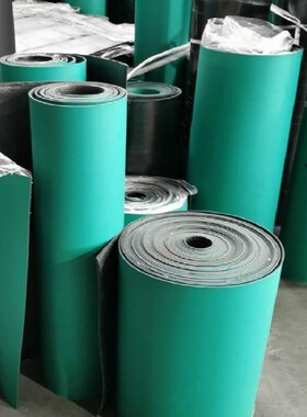 PVC无味防静电台垫绿色环保软桌垫1.5宽防静电胶垫配电房耐用地垫