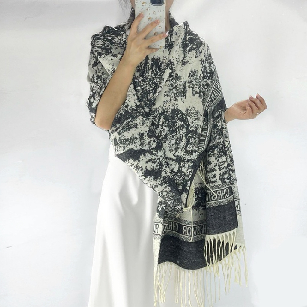 夏季潮牌围巾披肩两用女冬季高级感仿羊绒水墨画办公室披肩外搭