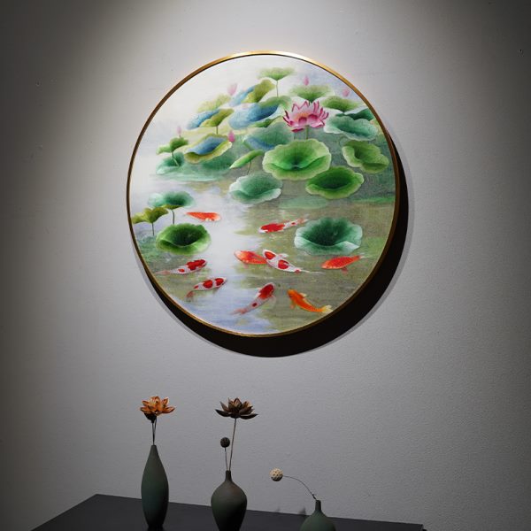 艺术锦鲤戏荷装饰画苏绣成品挂画客厅框带玄关刺绣纯手工圆形苏州图片
