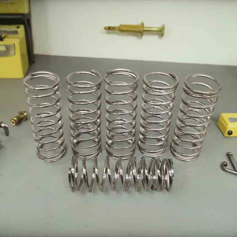 YUL-D6-L20 YUL-D2/D3/D4/D5/D6/D8/D10/D12/D13/D16/D20压缩弹簧