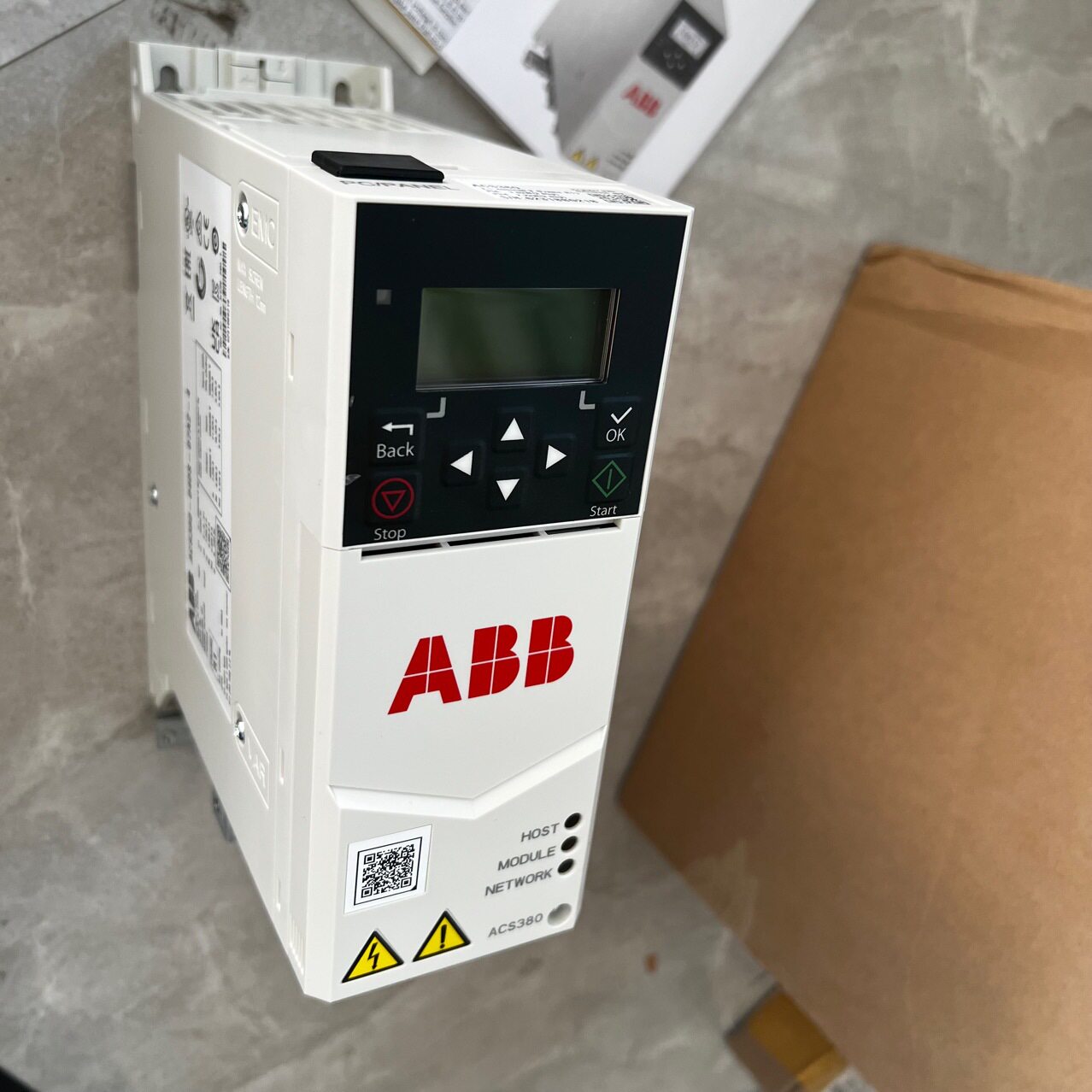 ABB变频器ACS380-040S-07A2-4调速器控制器