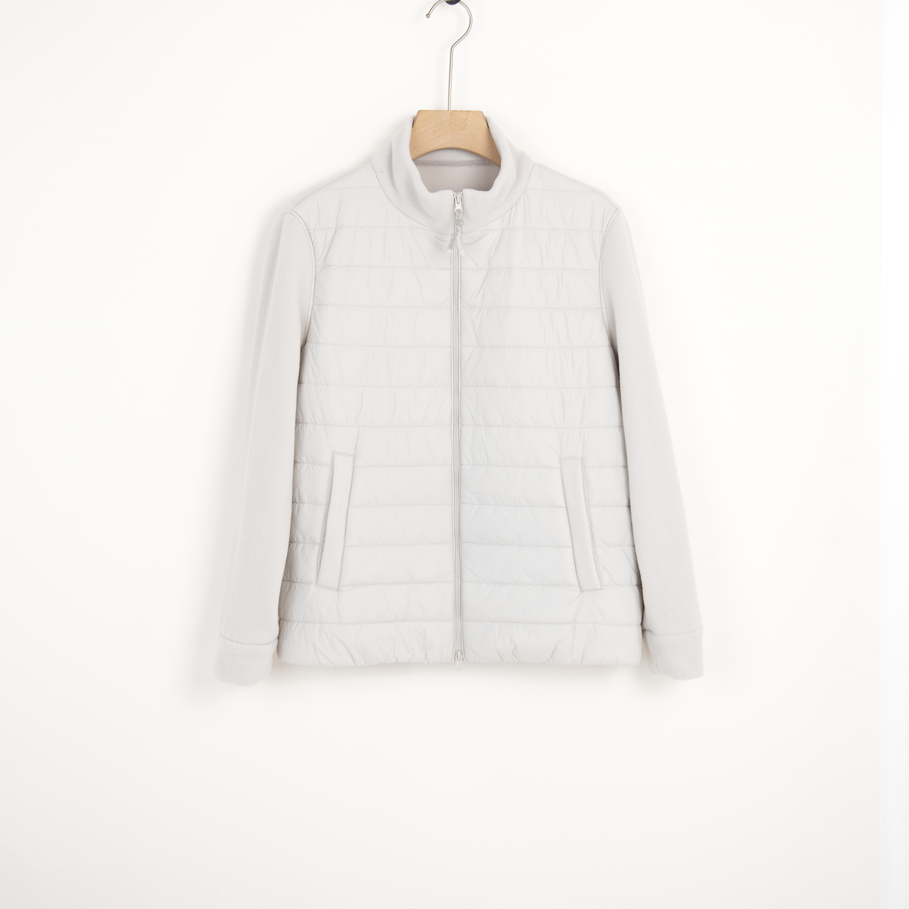 华人杰2025轻薄羊绒外套女装时尚保暖百搭短款立领秋冬短外套