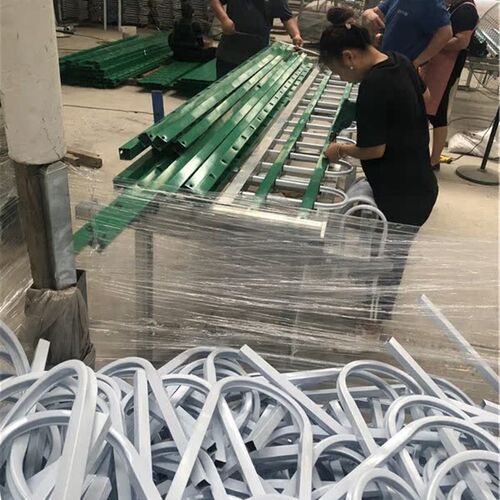 锌钢草坪护栏u型护栏围挡围栏公园花坛社区绿化栏杆