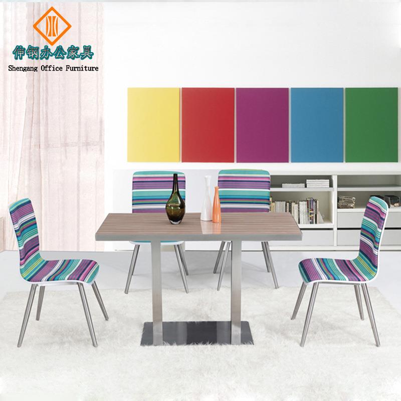 简约曲木餐桌椅组合休闲快餐厅分体不锈钢桌架东莞办公家具