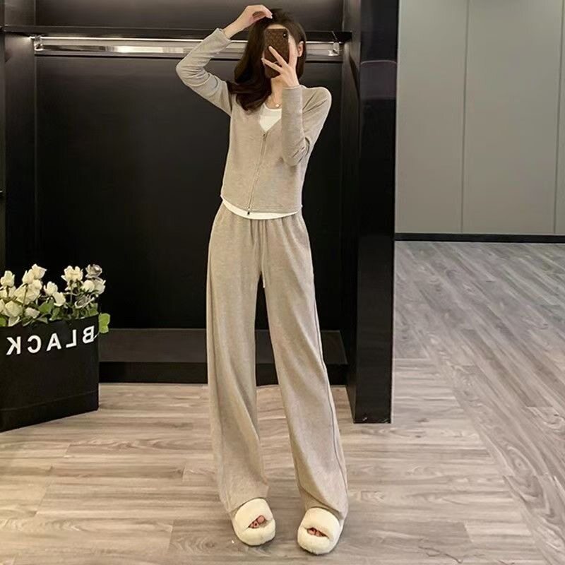 2026新款运动套装女秋季宽松显瘦带帽上衣休闲裤长裙设计感两件套