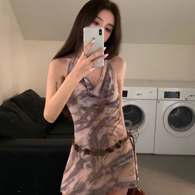 扎染挂脖连衣裙女装夏季复古美式收腰短裙辣妹性感v领露背a字裙子