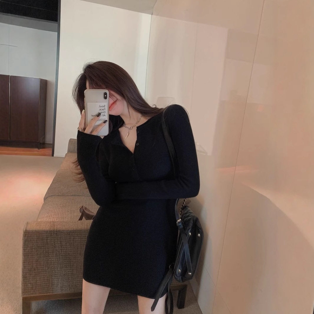 针织连衣裙子女2025新款早春季紧身包臀裙配大衣内搭早春装毛衣裙