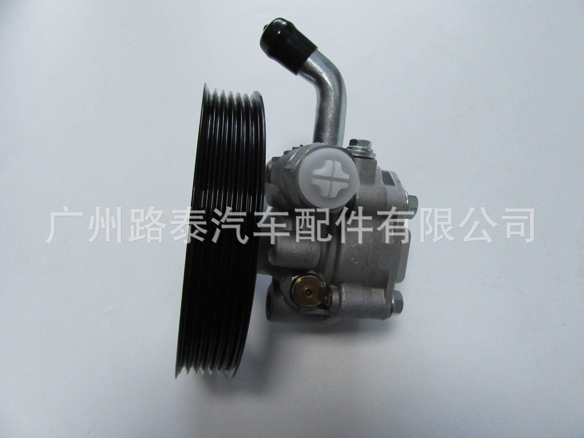 适用皮卡L200 4D56方向机助力泵MR992871
