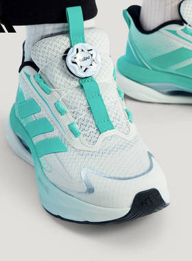 adidas阿迪达斯「LIGHTDART 闪电镖」2026春男大童跑步鞋 KK0331