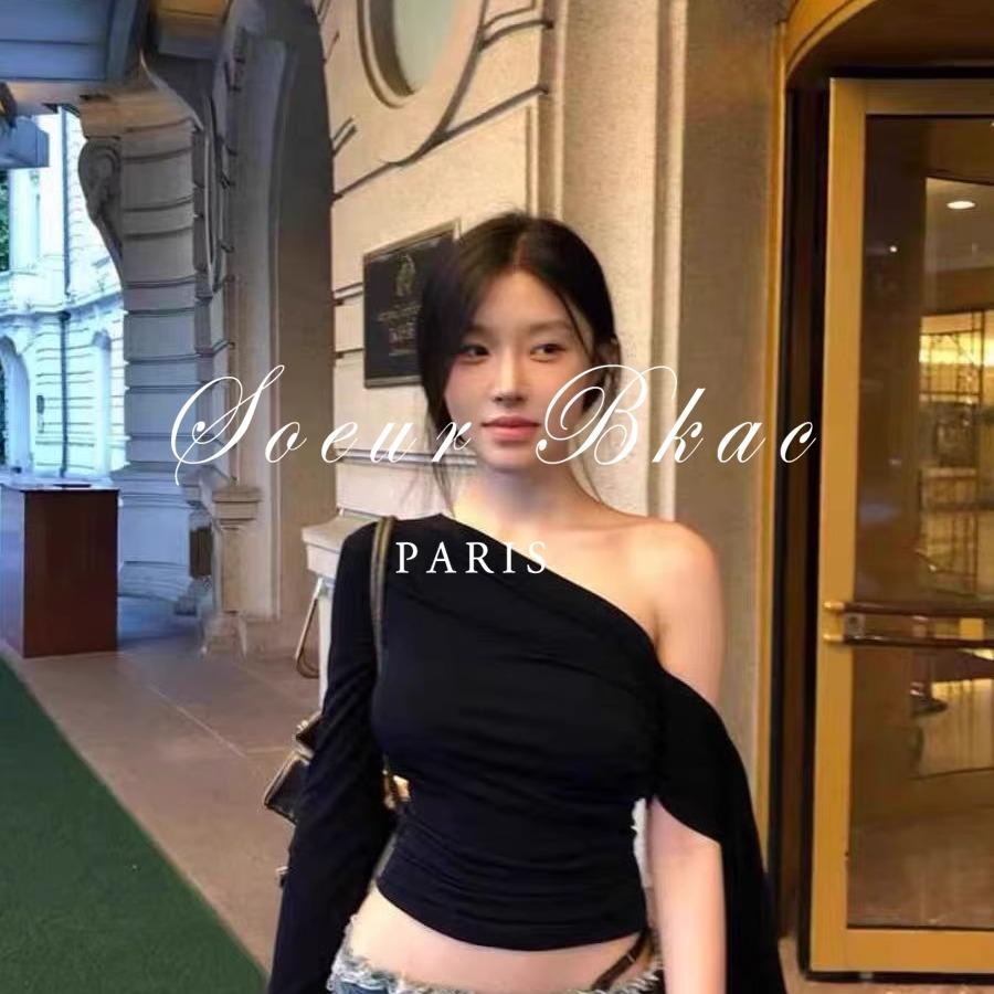 法国SOEUR BKAC黑色设计感不规则斜肩飘带t恤女春季辣妹露肩修身