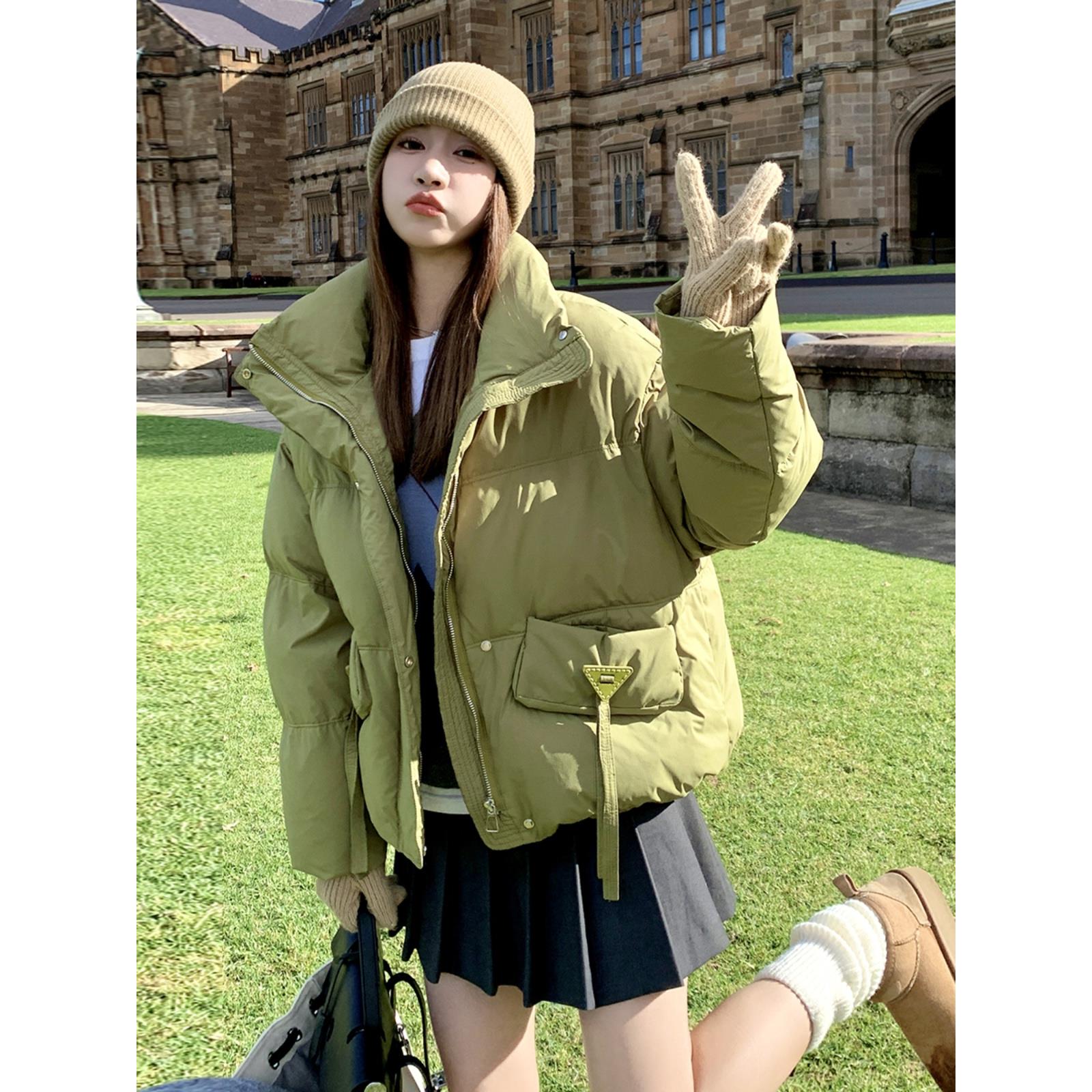 牛油果绿短款羽绒服女冬季2024新款小个子面包服加厚90白鸭绒外套