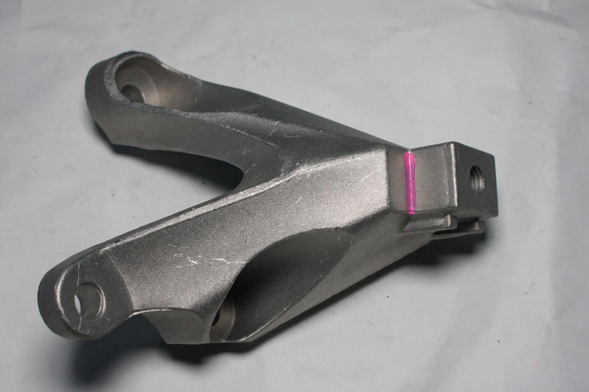BP4K-39-080F 适用于马自达3 1.6 左机脚胶支架 MTM