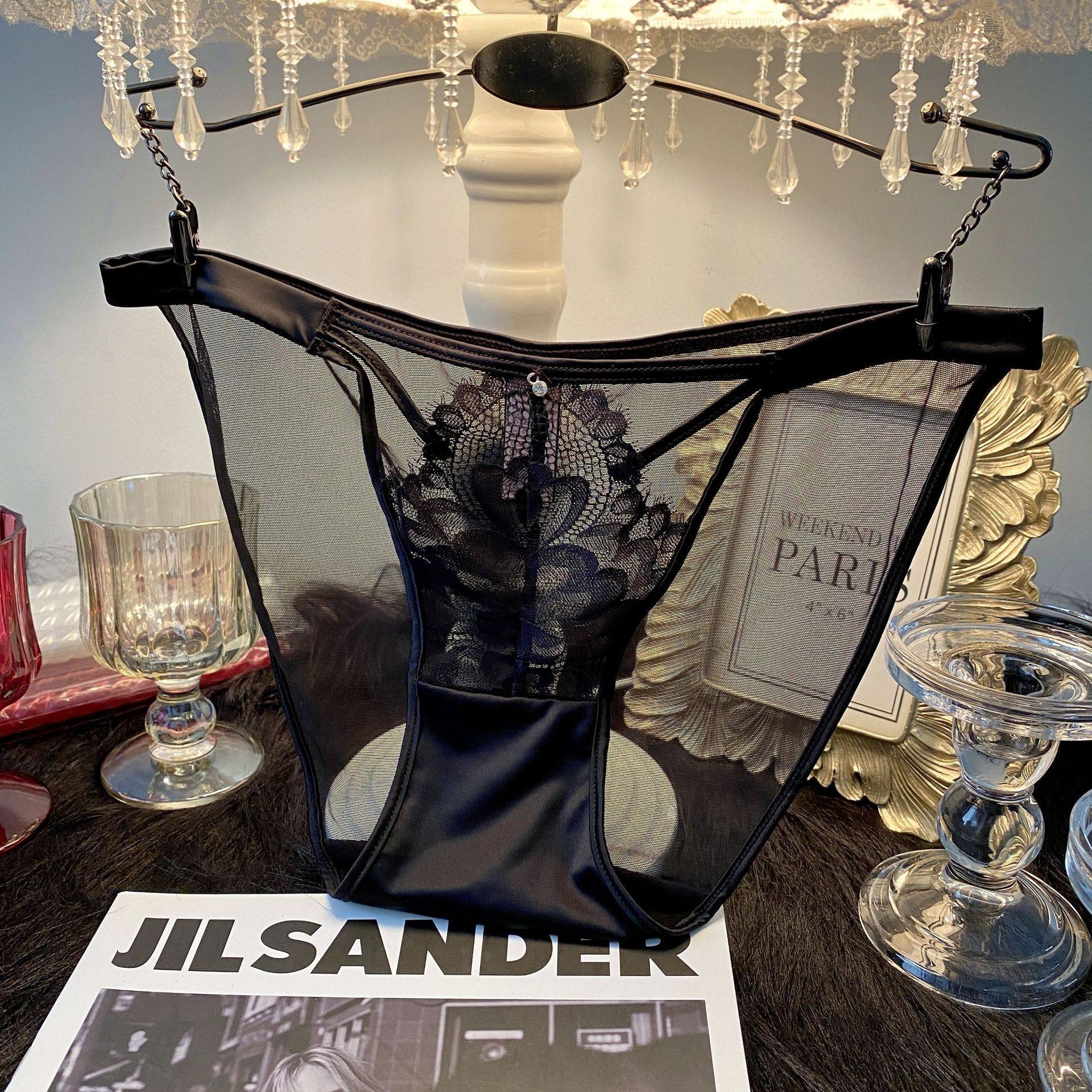 E1-F183法式低腰高开叉火辣镂空网纱三角裤女刺绣蕾丝缎面红内裤,女士内衣/男士内衣/家居服,女三角裤,淘宝优惠券,粉丝福利购,淘宝优惠卷