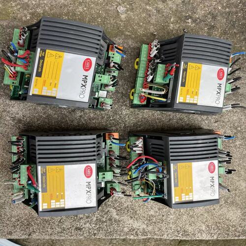 议价CAREL温控器MX30M25H00MPXPRO温控器MPXPRO温控器
