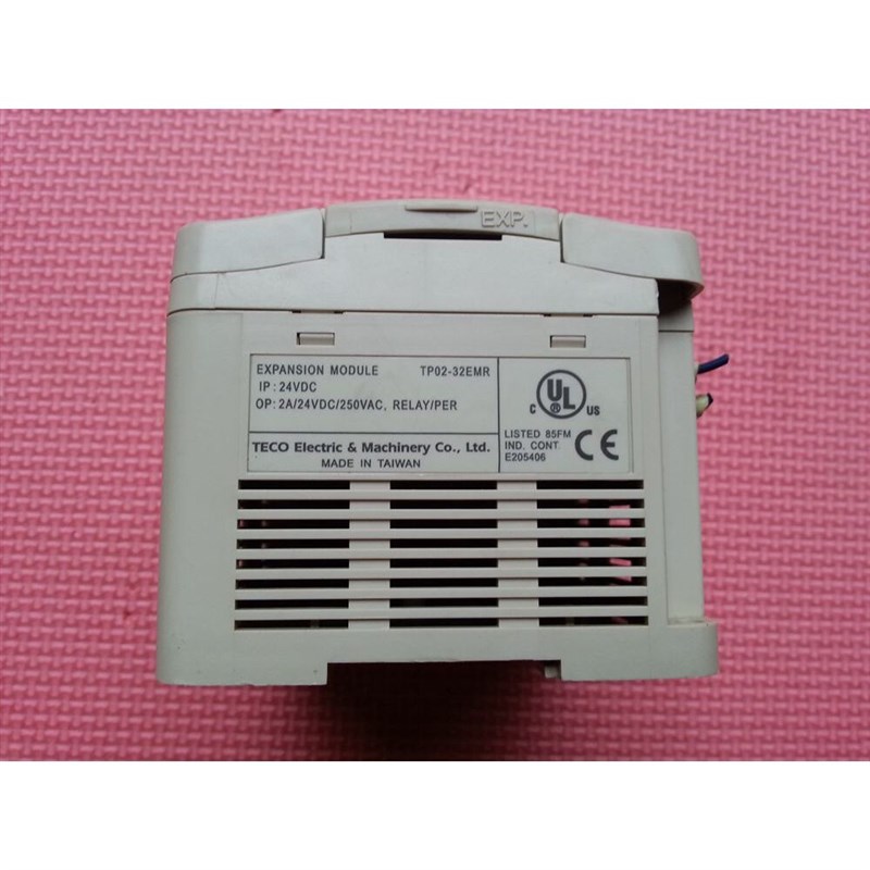 台安PLC TP02-32OEMR 少边盖