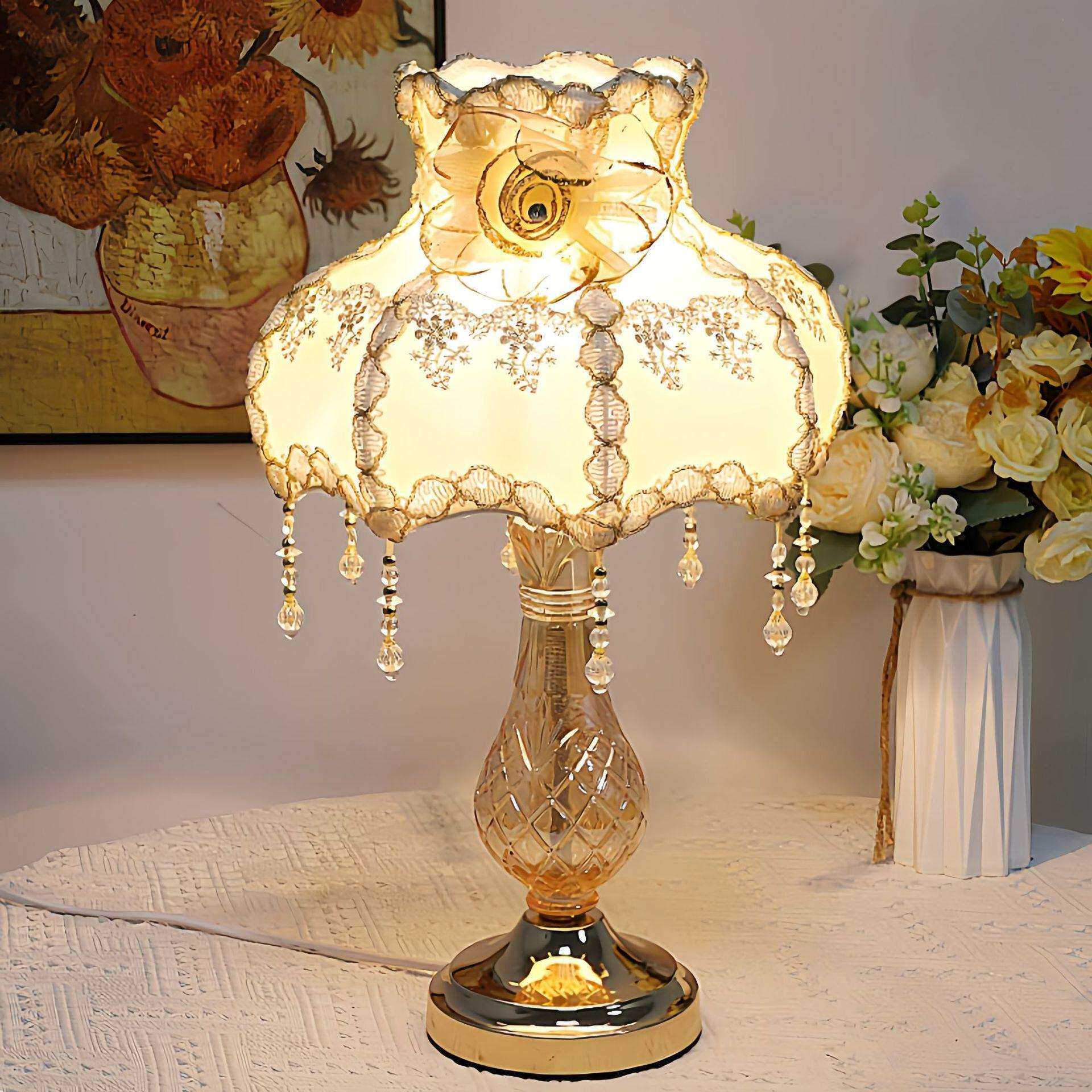 欧式卧室床头灯2025新款触摸充电可调光轻奢高级感家用婚房台灯