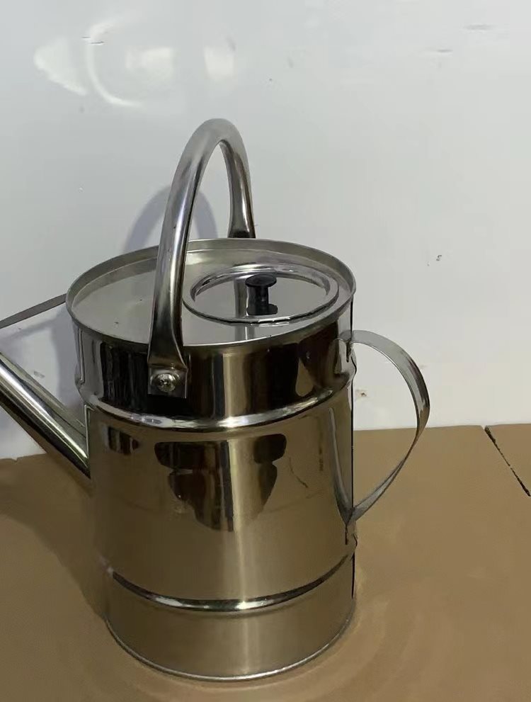 201不锈钢加油桶长嘴手提加油壶6L8L12L柴油桶汽油桶备用油箱