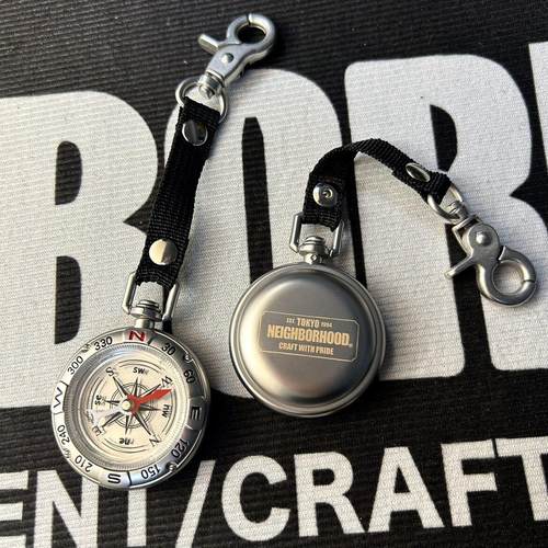 包邮Nbhd指南针户外露营运动钥匙扣挂件项炼揹包配饰可携式指南针