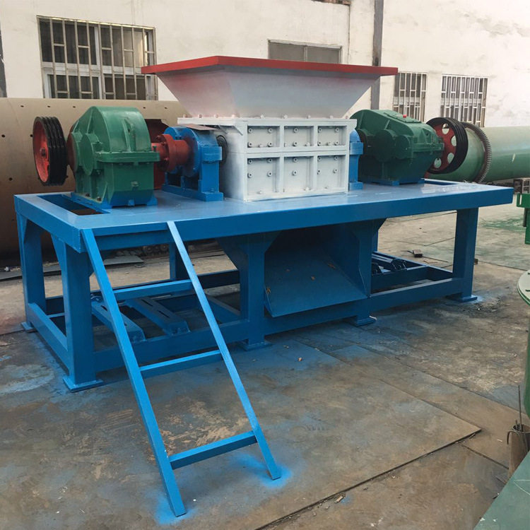 双轴撕碎机废旧家具易拉罐