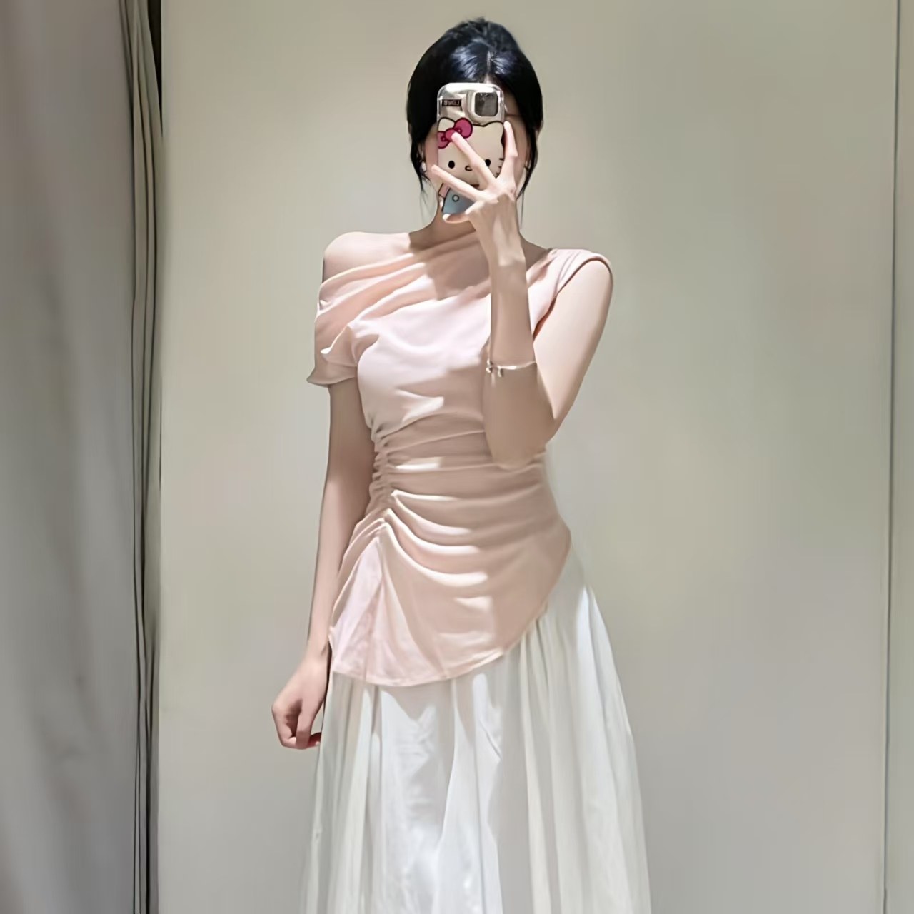 2025年女装夏款辣妹斜肩抽褶修身露肩T恤褶皱不对称上衣女5644768,女装/女士精品,T恤,淘宝优惠券,粉丝福利购,淘宝优惠卷