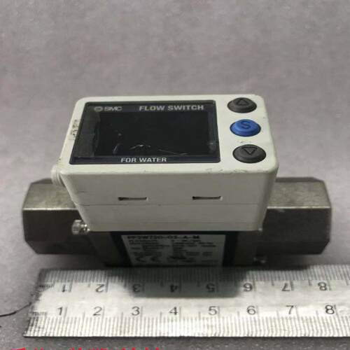 SMC FLOW SWITCH PF3W720-03-A-M 2-16L/min DC12-24v