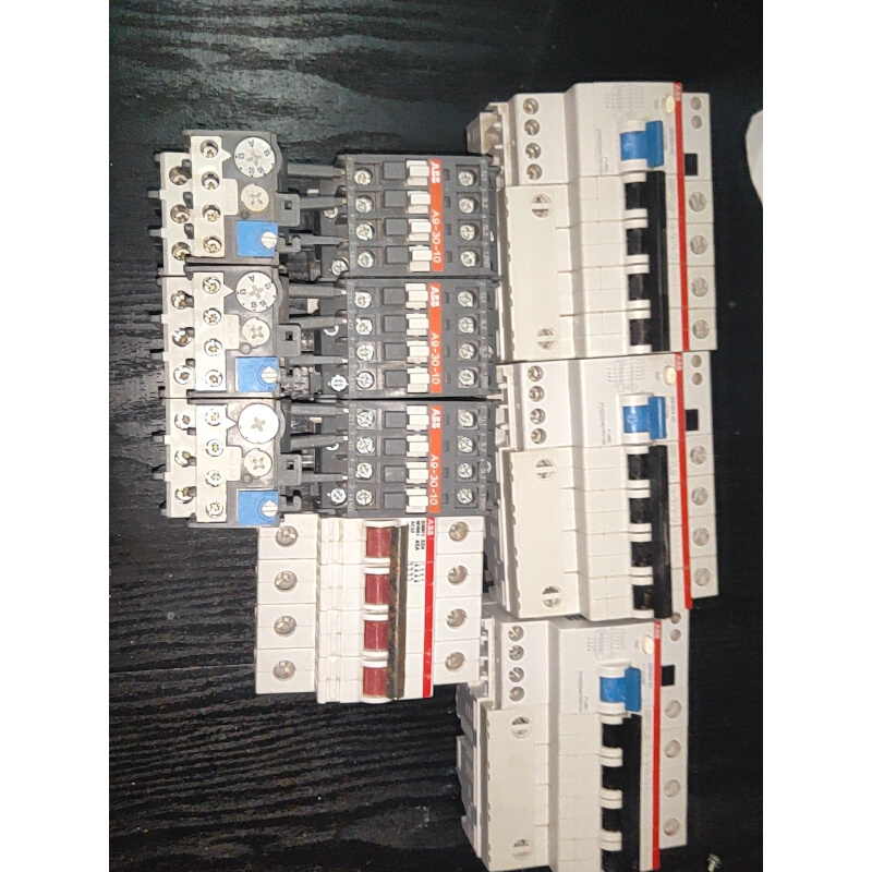 ABB漏电断路器，从潜污泵控制电箱里拆的一些ABB断路器，箱【议价
