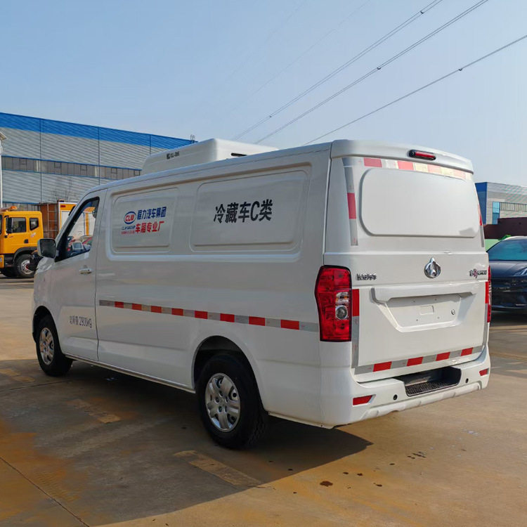出口江铃冷藏车4.2米冷藏车海鲜冷藏保温车吉布提