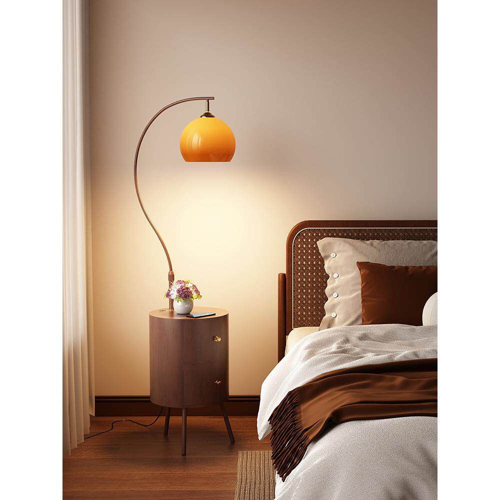 2026新款中古落地灯客厅沙发复古感卧室床头柜一体台灯置物架