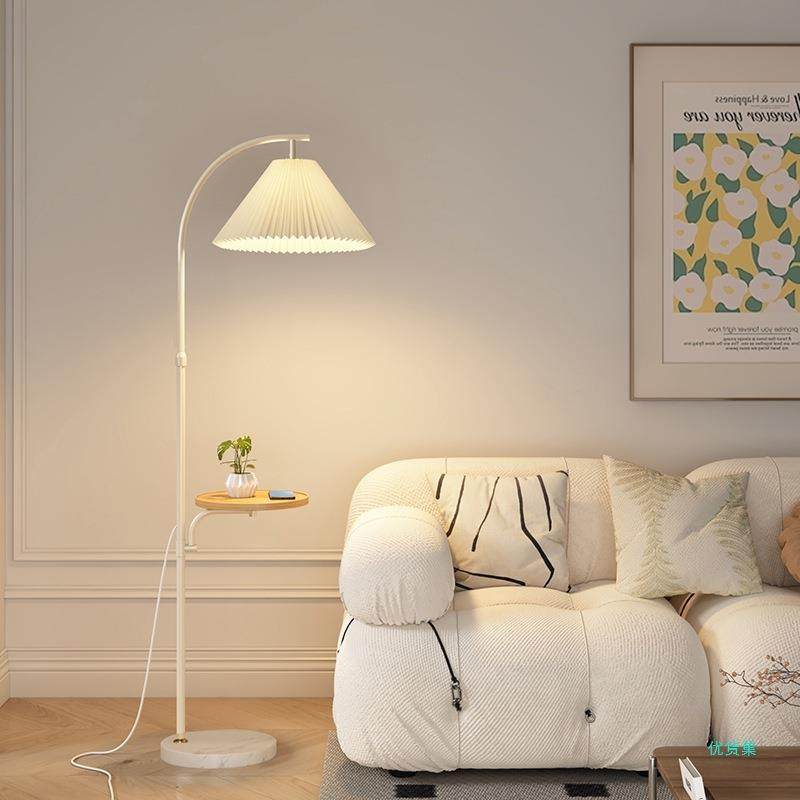 北欧落地灯客厅置物茶几沙发灯卧室床头立式一体台灯百褶氛围地灯
