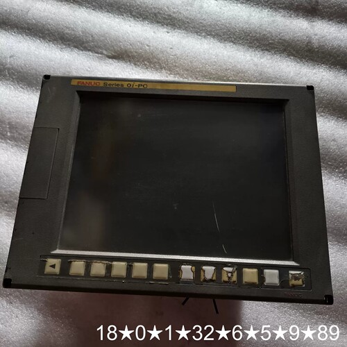 0i-PC系列A02B-0309-B522主机，200